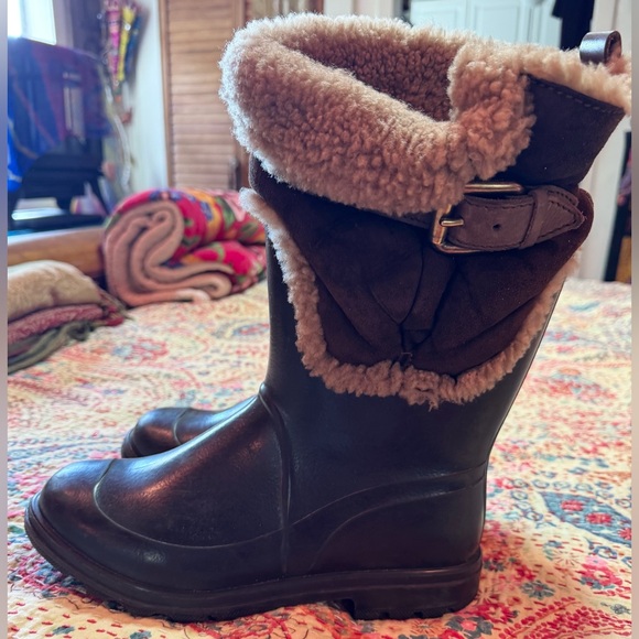 Dolce & Gabbana brown suede boots - Picture 12 of 12